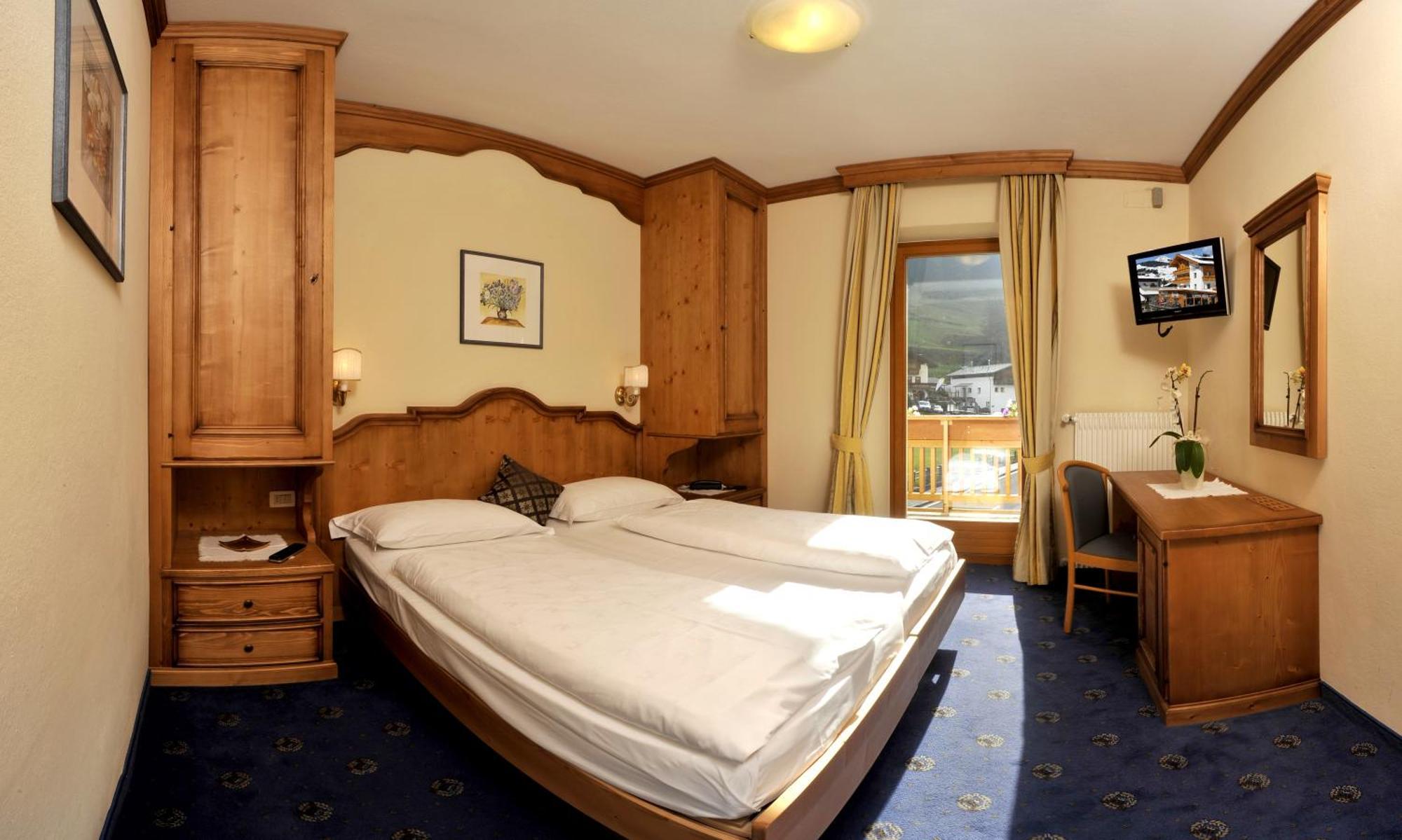 Hotel Europa Dolomites Selva di Val Gardena Dış mekan fotoğraf