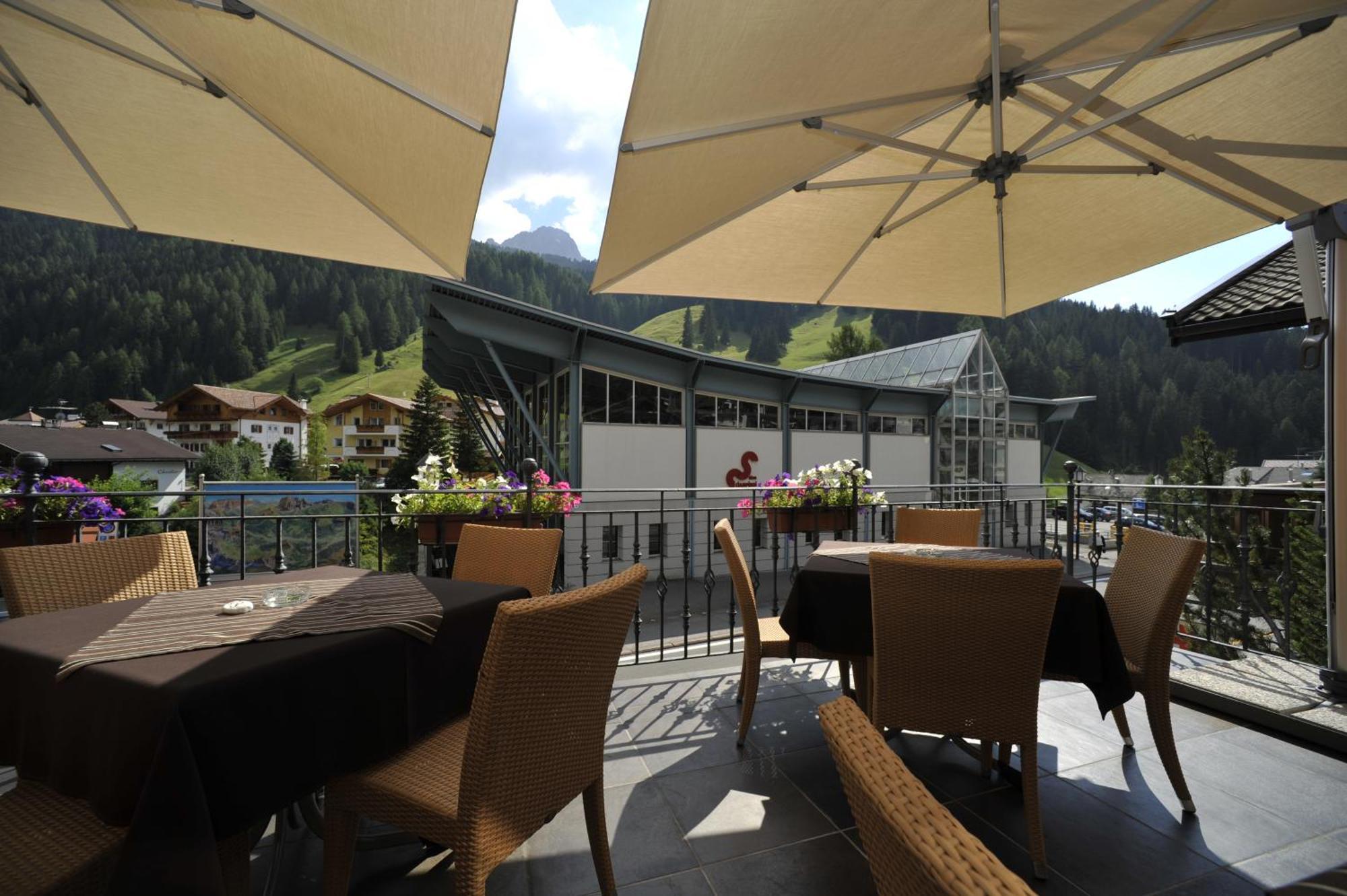 Hotel Europa Dolomites Selva di Val Gardena Dış mekan fotoğraf
